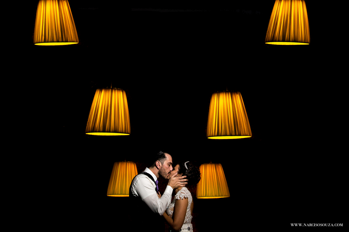 Noivos Fabiola e Mauro - Dia do Beijo