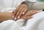 Manicure e Parafina para as M�os da Noiva do Dia da Noiva do JJ Cabeleireiros