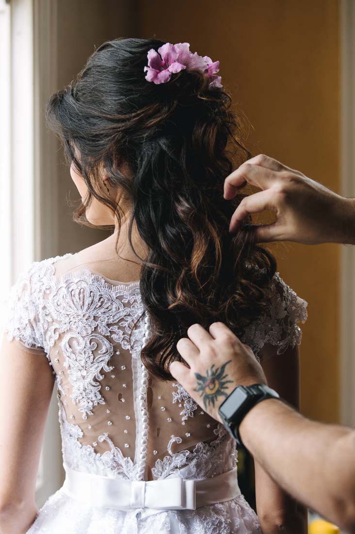Ensaio de penteado e maquiagem de noivas para casamento no campo com JJ Cabeleireiros At Home