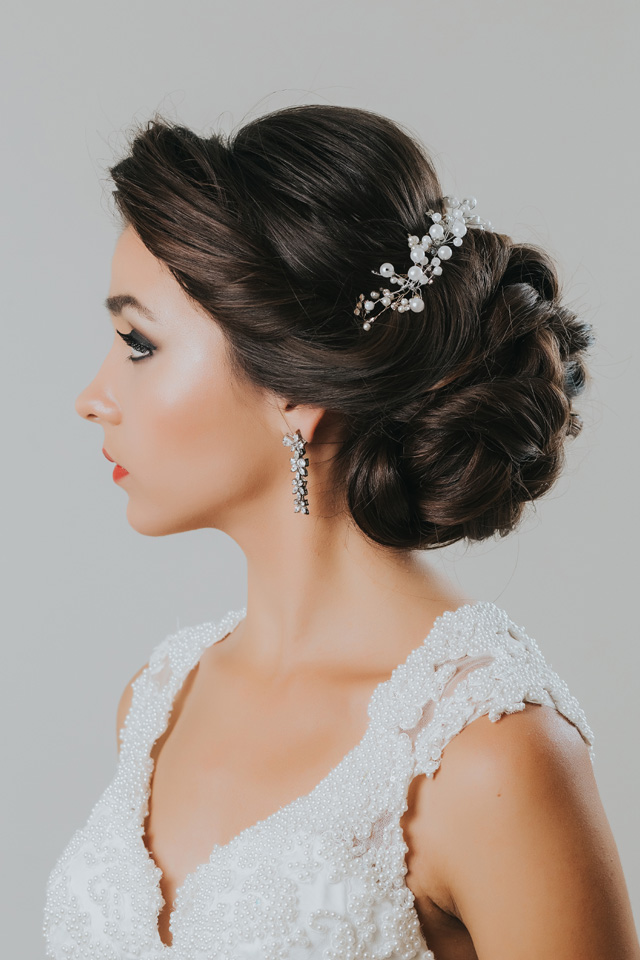 Ensaio de penteado e maquiagem de noivas para casamento no campo com JJ Cabeleireiros At Home