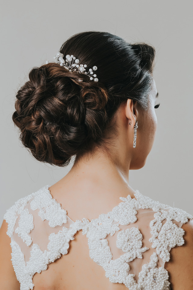 Ensaio de penteado e maquiagem de noivas para casamento no campo com JJ Cabeleireiros At Home