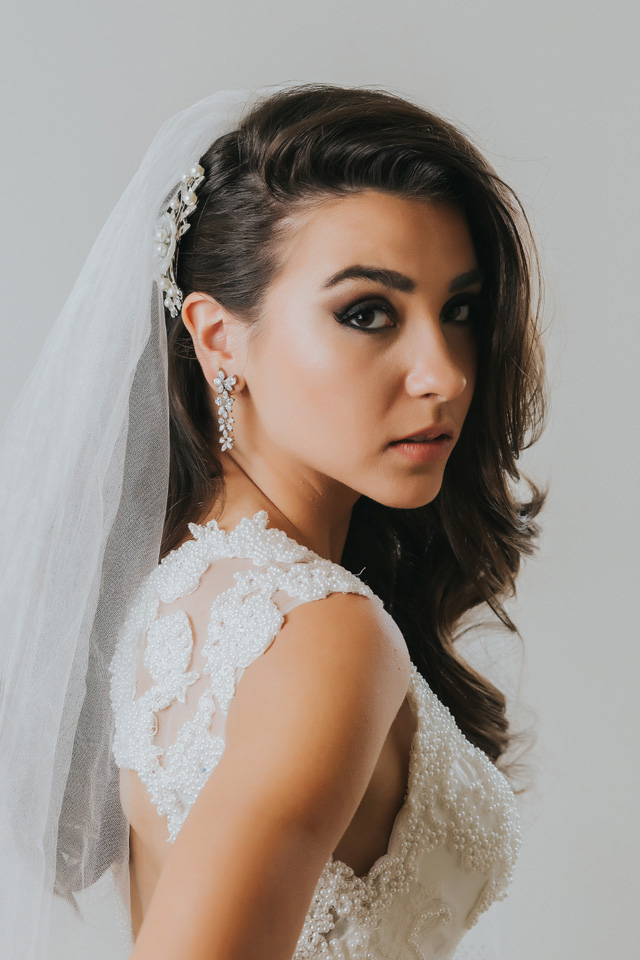 Ensaio de penteado e maquiagem de noivas para casamento no campo com JJ Cabeleireiros At Home